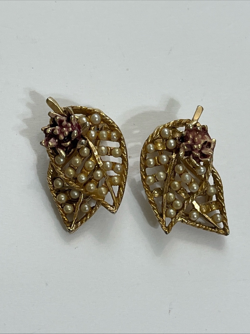 Gold-Tone Leaf Faux pearl Cluster Earrings with Pink Flower Accent - BSK